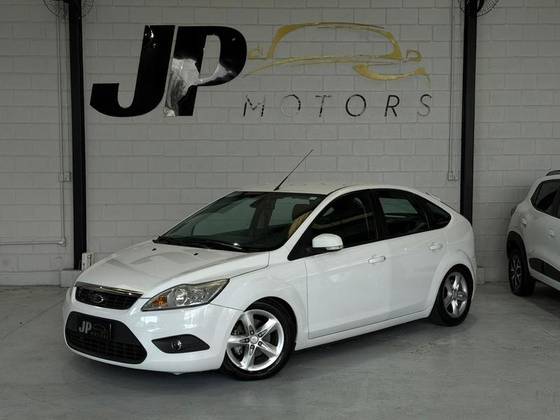 FORD FOCUS 2.0 GLX 16V FLEX 4P AUTOMÁTICO